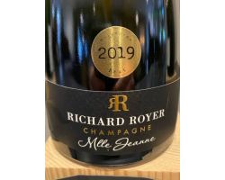 champagne  millesime CUVEE Mlle Jeanne